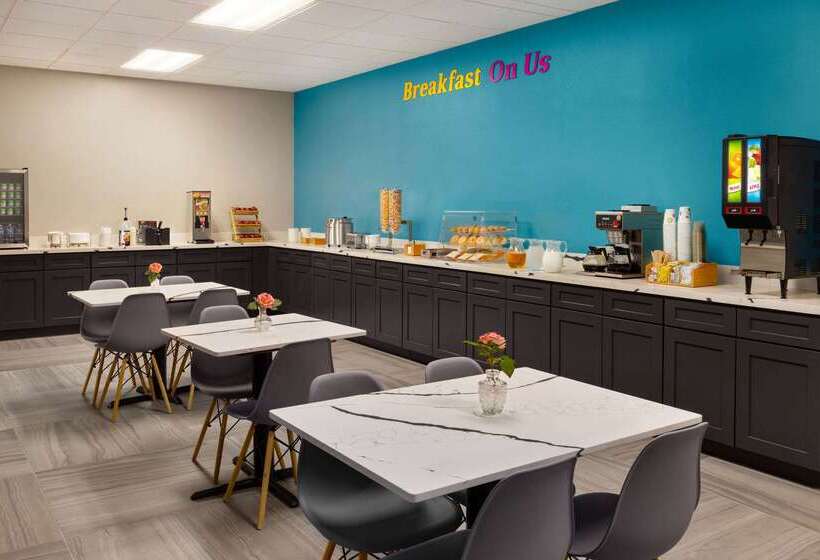 فندق Days Inn By Wyndham Mccomb Ms