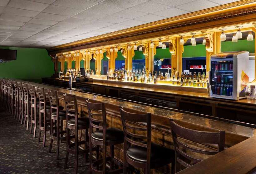 فندق Days Inn By Wyndham Mccomb Ms