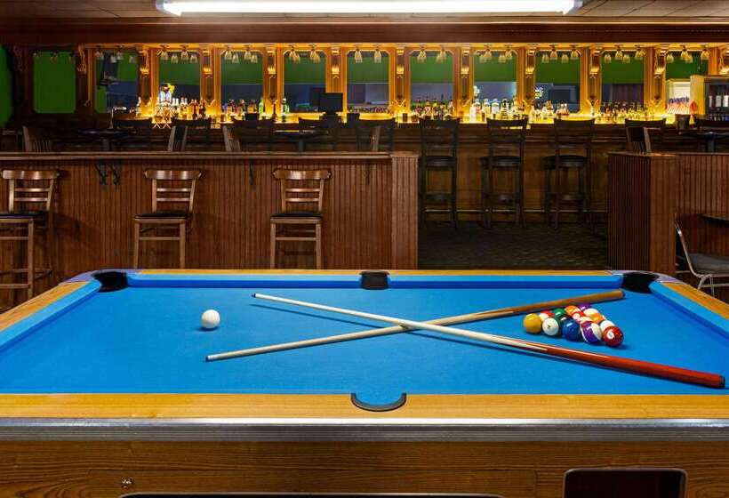 فندق Days Inn By Wyndham Mccomb Ms