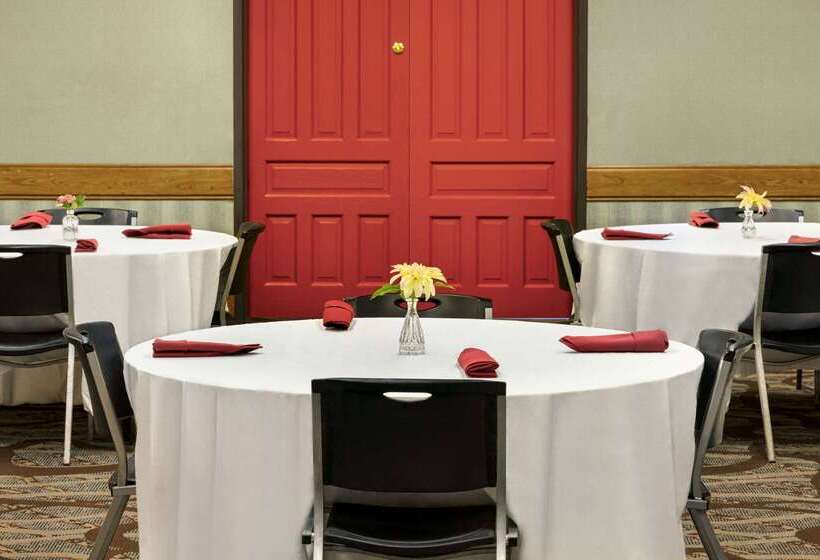 فندق Days Inn By Wyndham Mccomb Ms