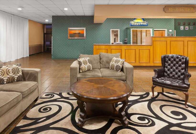 فندق Days Inn By Wyndham Mccomb Ms