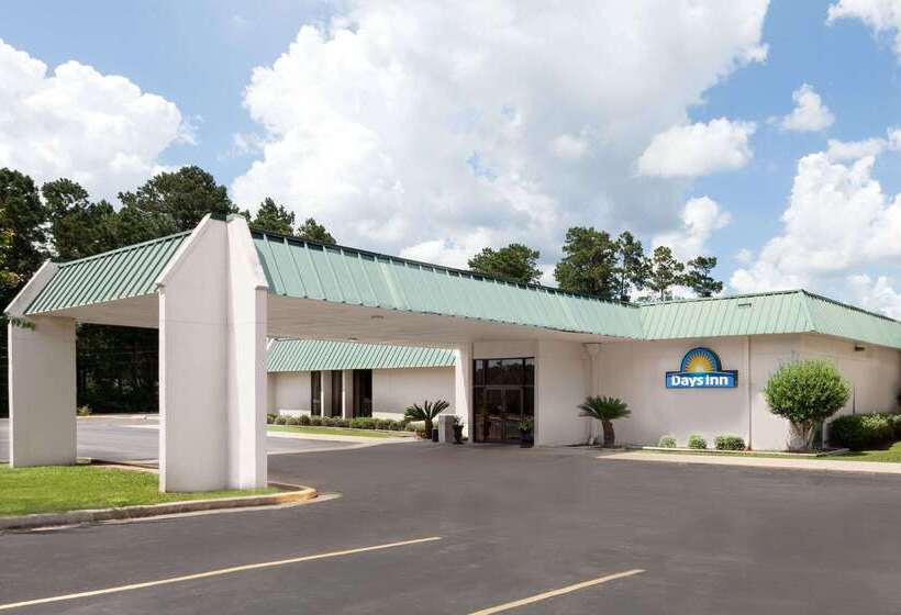 فندق Days Inn By Wyndham Mccomb Ms