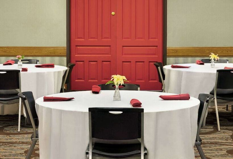 فندق Days Inn By Wyndham Mccomb Ms