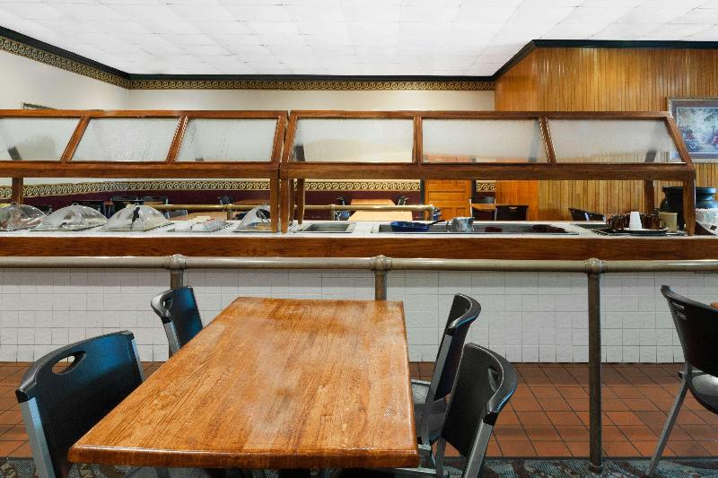 فندق Days Inn By Wyndham Mccomb Ms