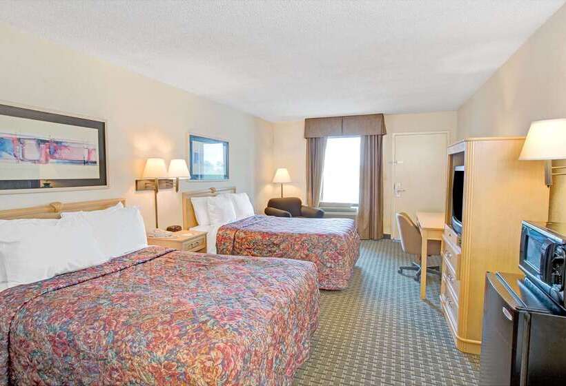 ホテル Days Inn By Wyndham Mooresville Lake Norman