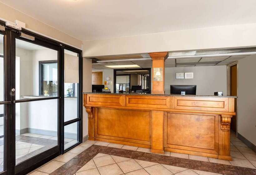 ホテル Days Inn By Wyndham Mooresville Lake Norman