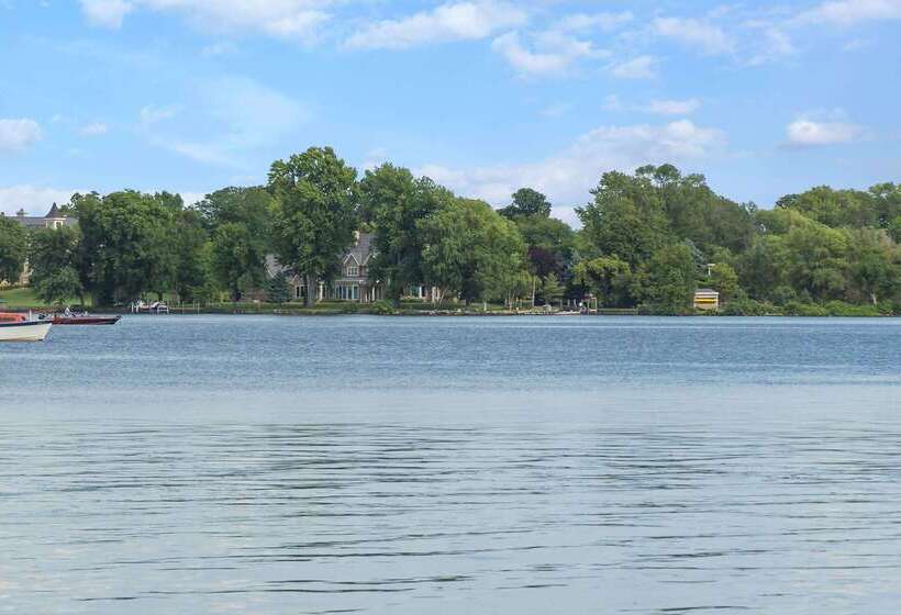 فندق Days Inn By Wyndham Neenah