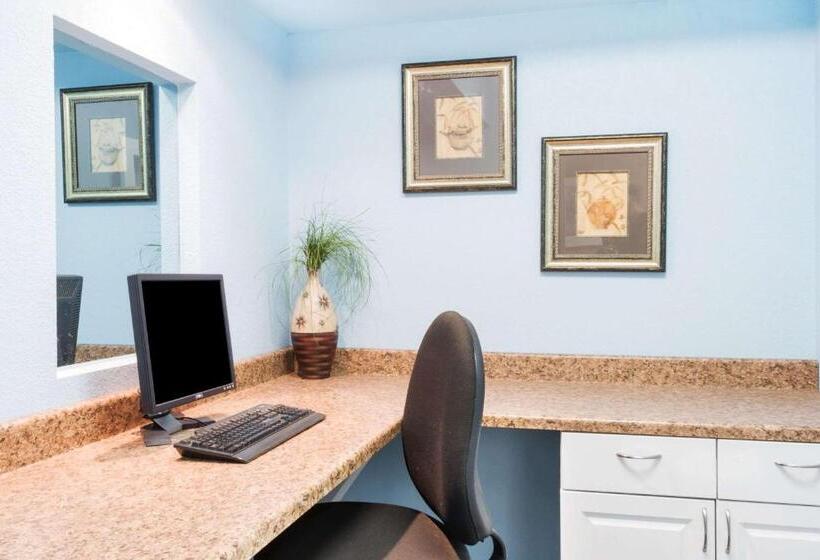 Отель Days Inn By Wyndham New Market Battlefield