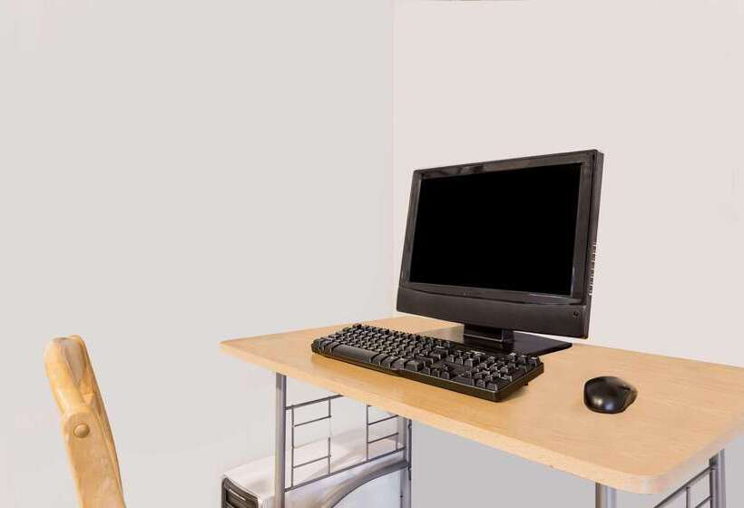 فندق Days Inn By Wyndham Ocean Shores