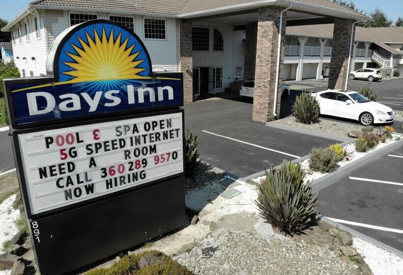 فندق Days Inn By Wyndham Ocean Shores