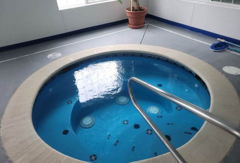 فندق Days Inn By Wyndham Ocean Shores