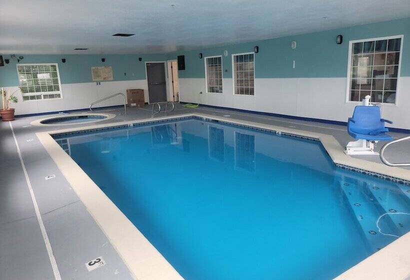 فندق Days Inn By Wyndham Ocean Shores