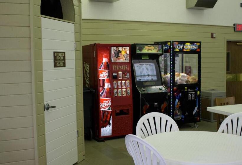 בית מלון כפרי Days Inn By Wyndham Rapid City