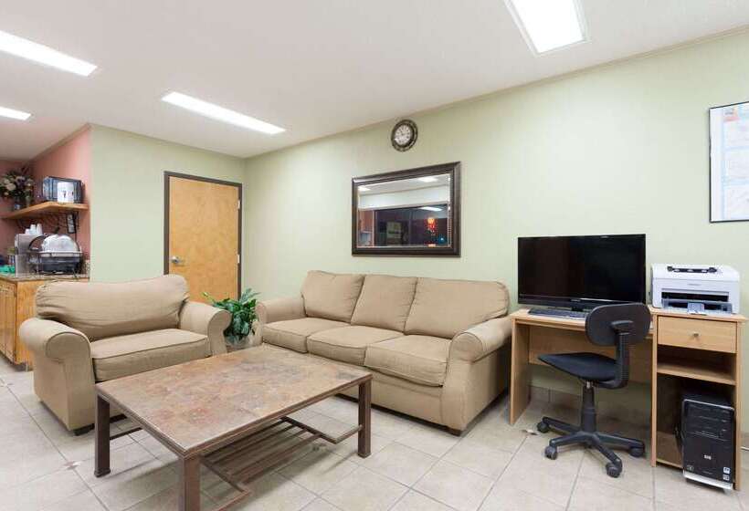 בית מלון כפרי Days Inn By Wyndham Reidsville