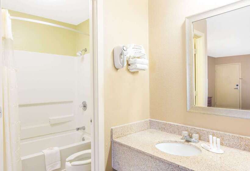 فندق Days Inn By Wyndham Ripley