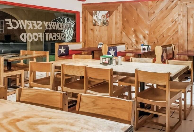 ホテル Days Inn By Wyndham San Antonio Lytle