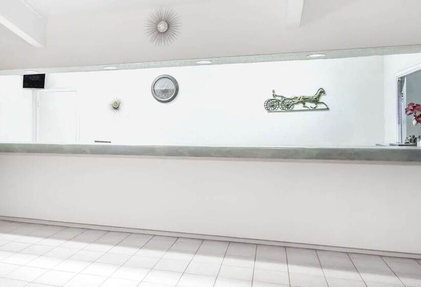 ホテル Days Inn By Wyndham San Antonio Lytle