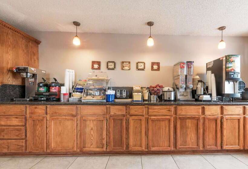 فندق Days Inn By Wyndham Waco Near Downtown University