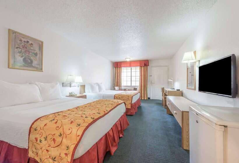 فندق Days Inn By Wyndham Waco Near Downtown University