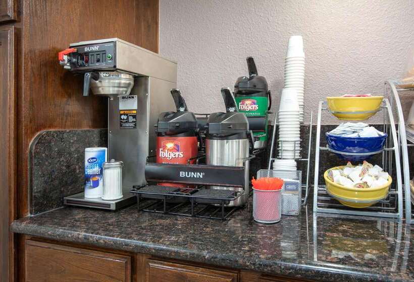 فندق Days Inn By Wyndham Waco Near Downtown University