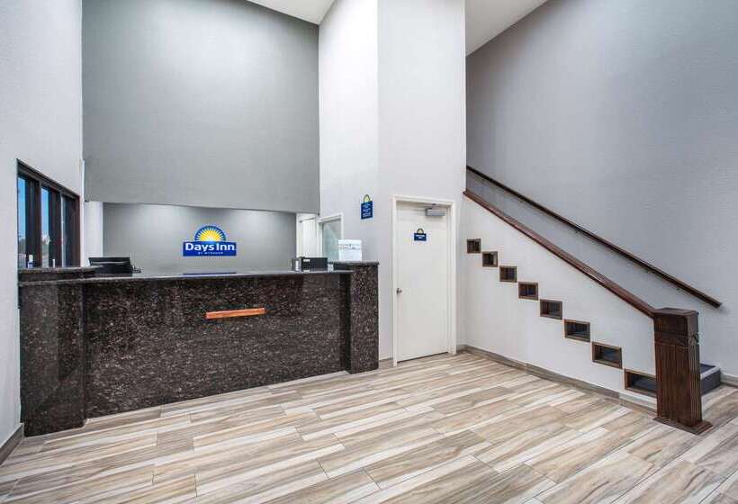 فندق Days Inn By Wyndham Waco Near Downtown University