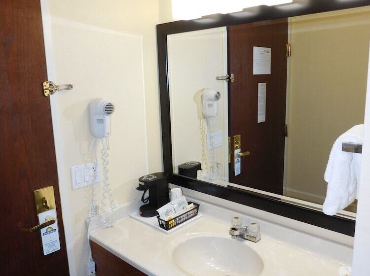 호텔 Days Inn By Wyndham Walcott Davenport