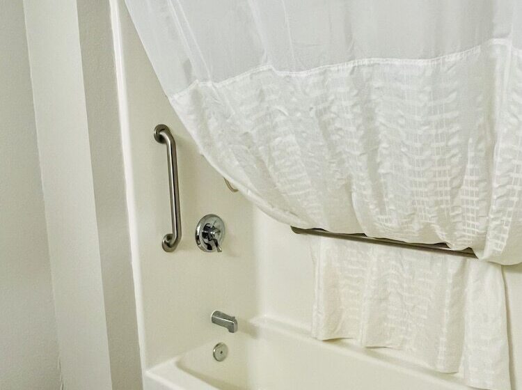 فندق Days Inn By Wyndham Wall