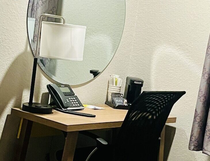 فندق Days Inn By Wyndham Wall