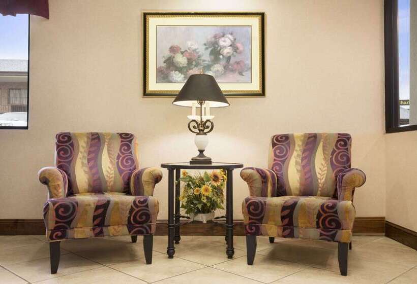 Отель Days Inn By Wyndham Weldon Roanoke Rapids