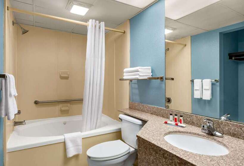 호텔 Days Inn By Wyndham Weldon Roanoke Rapids