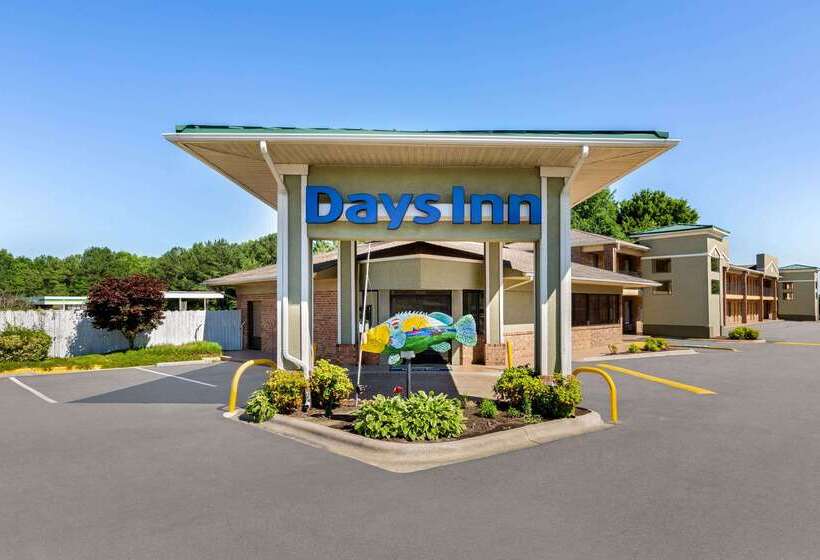 Отель Days Inn By Wyndham Weldon Roanoke Rapids