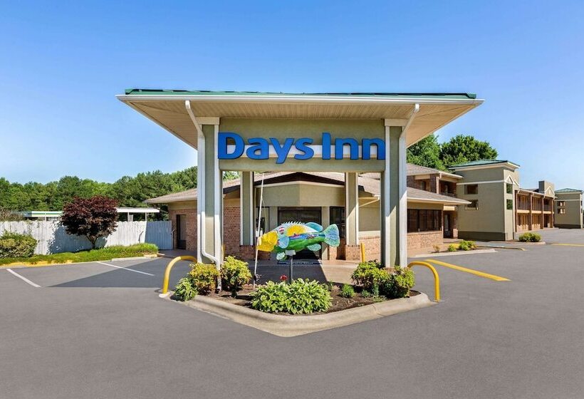 Отель Days Inn By Wyndham Weldon Roanoke Rapids