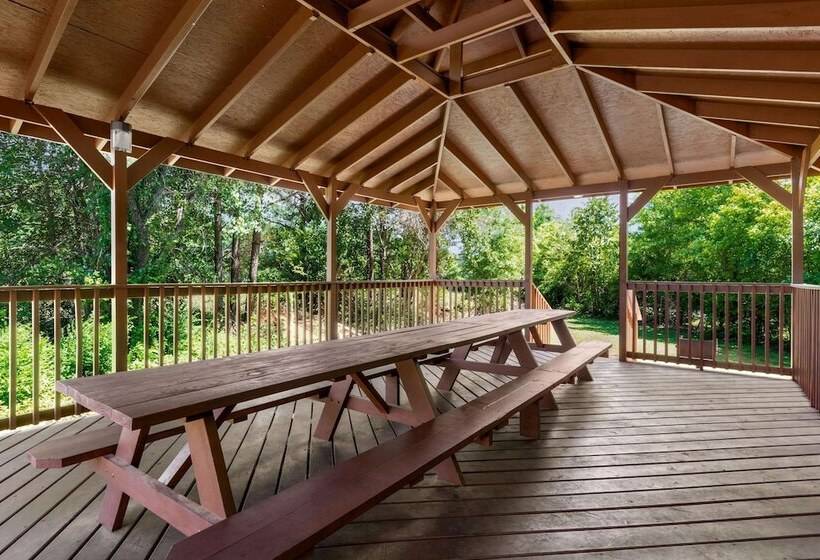 Отель Days Inn By Wyndham Weldon Roanoke Rapids