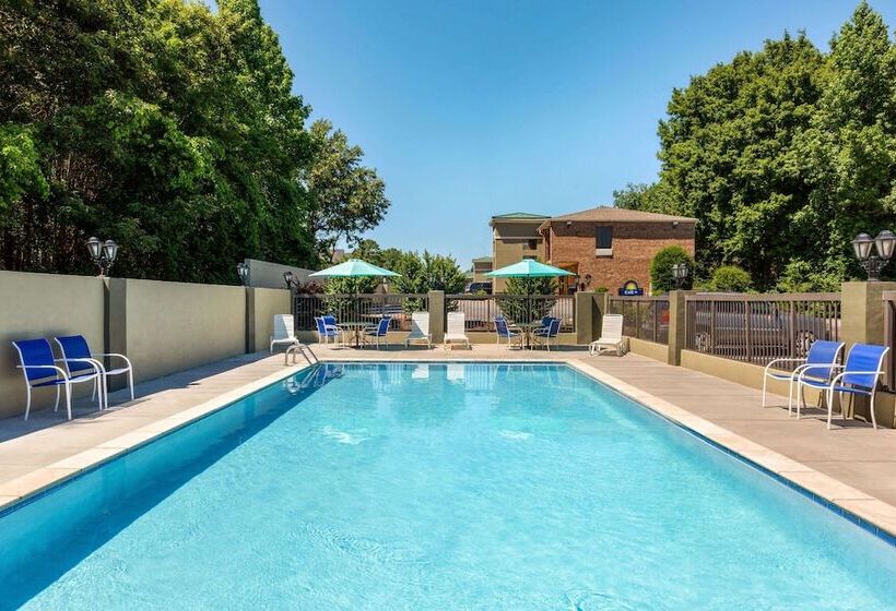 호텔 Days Inn By Wyndham Weldon Roanoke Rapids