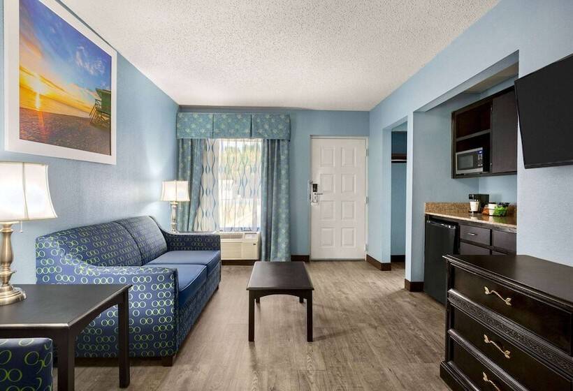 Отель Days Inn By Wyndham Weldon Roanoke Rapids