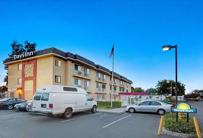 فندق Days Inn By Wyndham Woodland