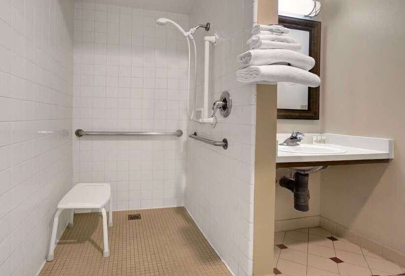 فندق Days Inn By Wyndham Woodland