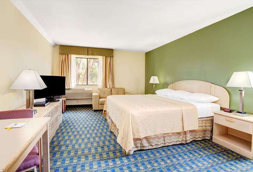 فندق Days Inn By Wyndham Woodland