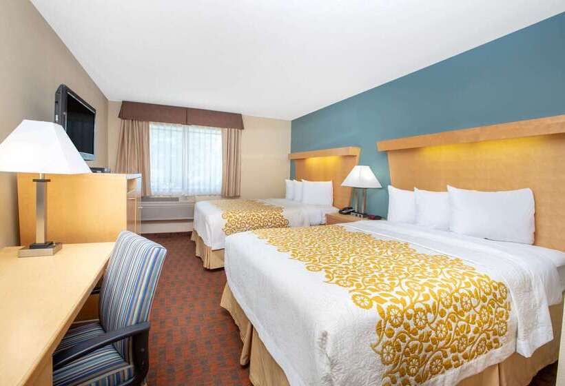 فندق Days Inn By Wyndham Woodland