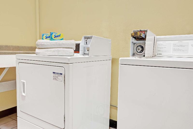 فندق Days Inn By Wyndham Woodland