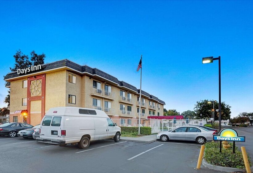 فندق Days Inn By Wyndham Woodland