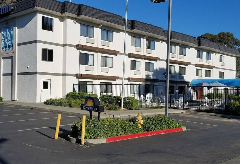 فندق Days Inn By Wyndham Woodland