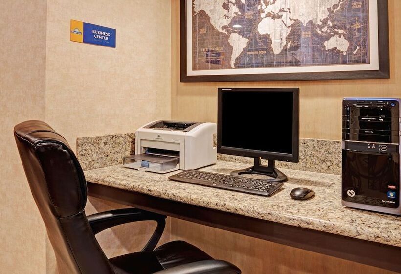 فندق Days Inn By Wyndham Woodland