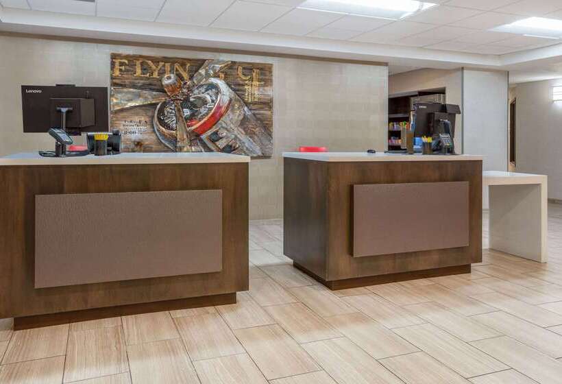 酒店 Days Inn & Suites By Wyndham Denver International Airport