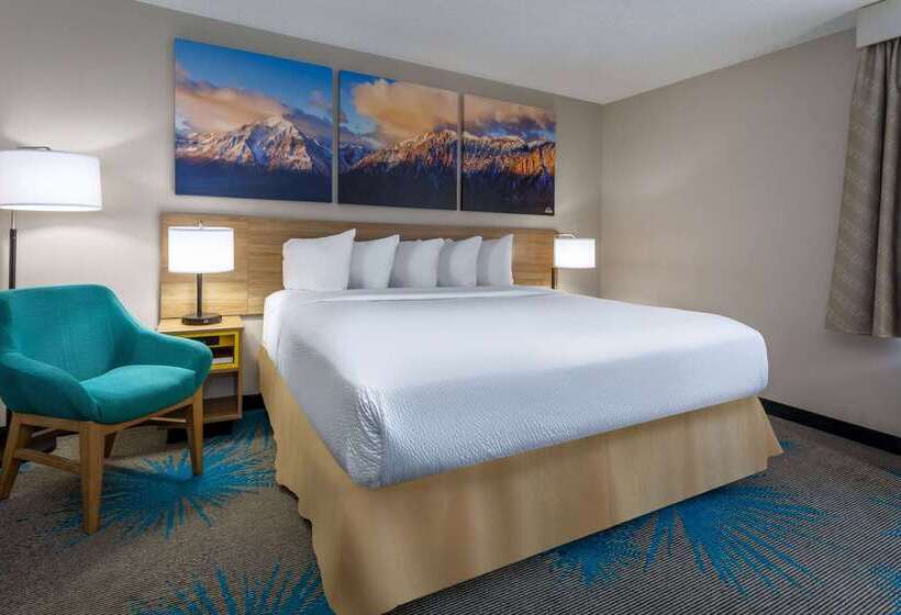 בית מלון כפרי Days Inn & Suites By Wyndham Denver International Airport