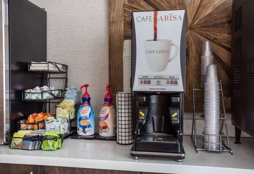 酒店 Days Inn & Suites By Wyndham Denver International Airport