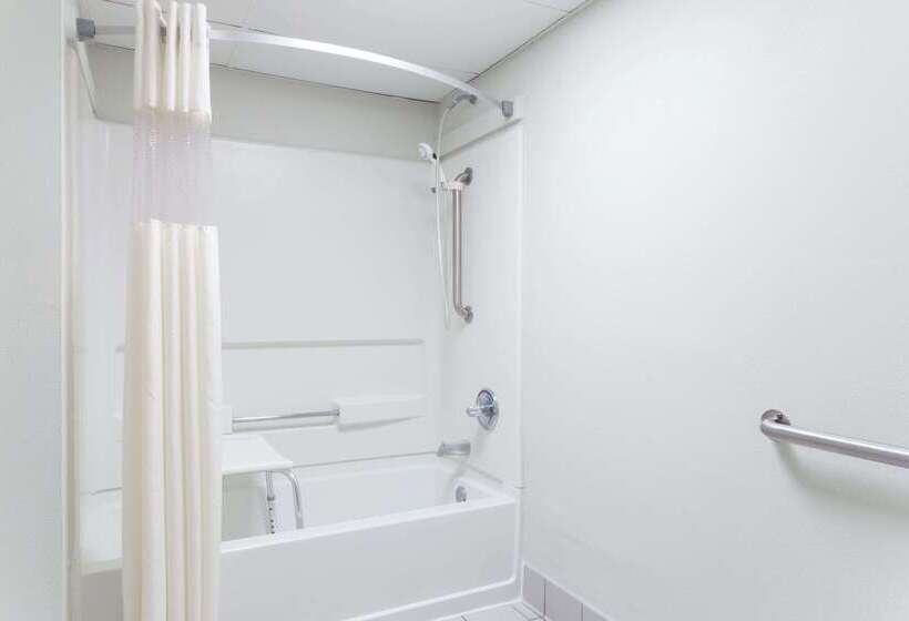 Hotel Days Inn & Suites By Wyndham Jekyll Island