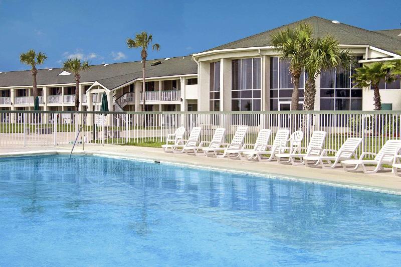 فندق Days Inn & Suites By Wyndham Jekyll Island