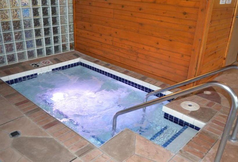 فندق Days Inn & Suites By Wyndham Madison