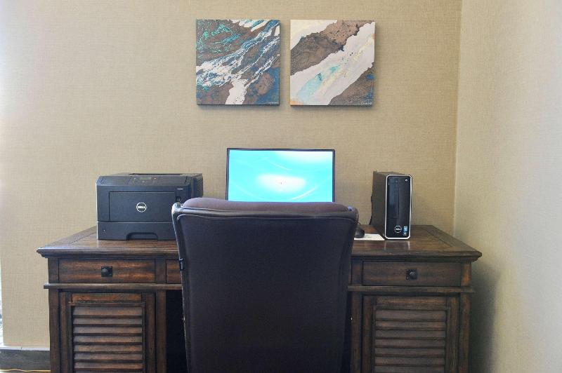 فندق Days Inn & Suites By Wyndham Wausau